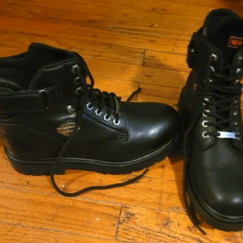 Men's size 9 Harley Davidson boots